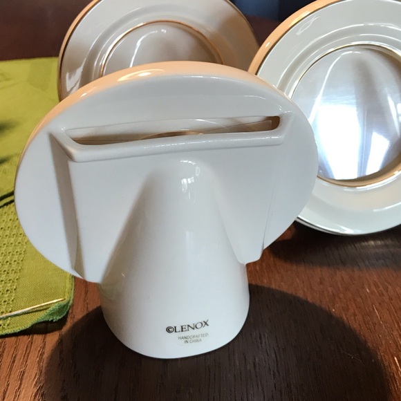 Lenox Cream and Gold Picture Frames (3) - Picture 4 of 5